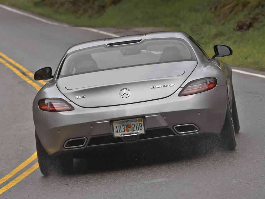  Mercedes-Benz SLS AMG GT 2012 года  (US) (фото 6 из 27)